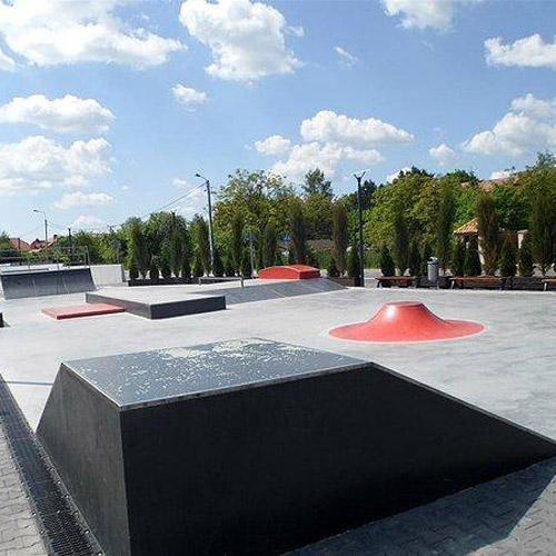 miejsce do nauki jazdy na rolkach Mysiadło Skatepark